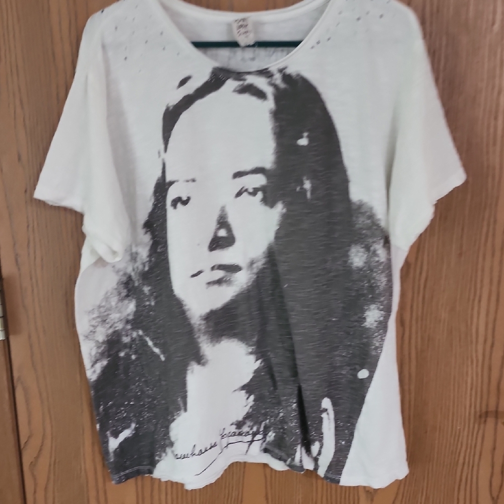 Magnolia Pearl Swami T-shirt